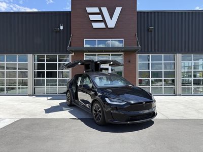 2022 Tesla Model X Base