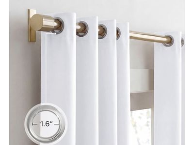 4 panels sheers curtain and 2 panels white blackout