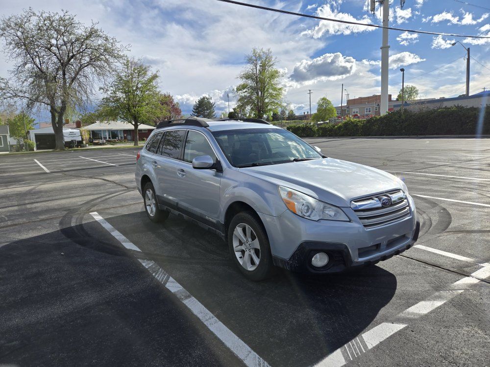 2013 SUBARU OUTBACK 2.5i Premium