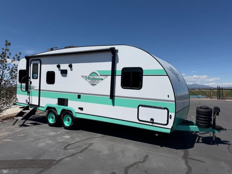 New 2026 Gulf Stream Vintage 23RSS