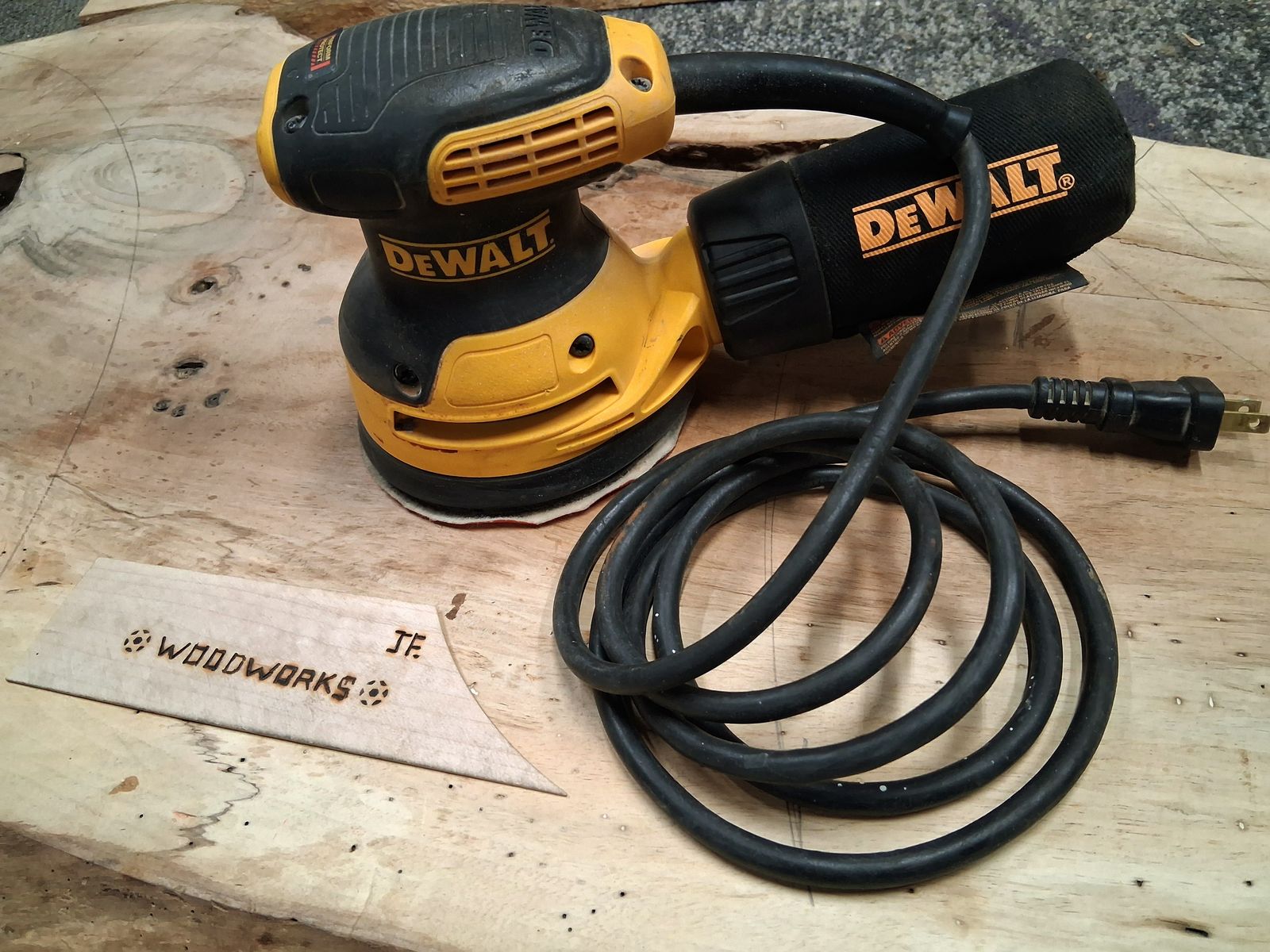 Dewalt Random Orbital Sander