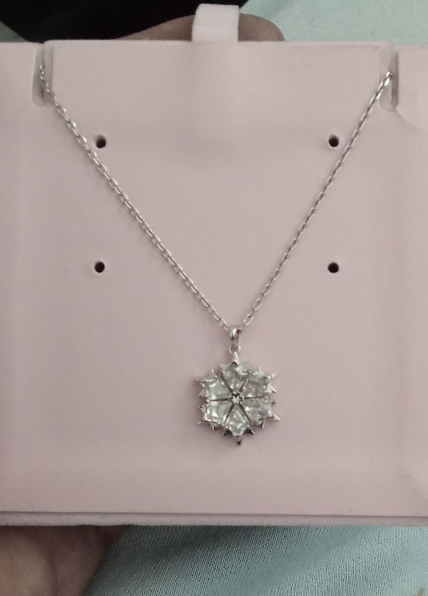 Swarovski snowflake necklace