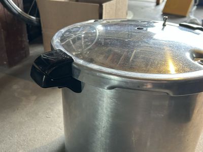 Presto 409A 23 Quart Pressure Canner Cooker Stock Pot