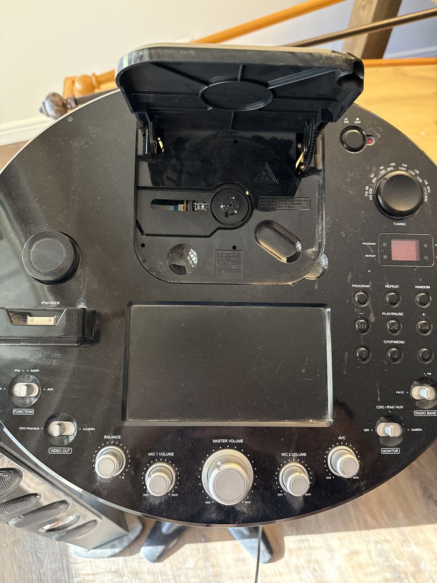 Main image 3