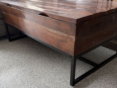 Lift-Top Coffee Table