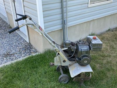 Front tine tiller. Craftsman