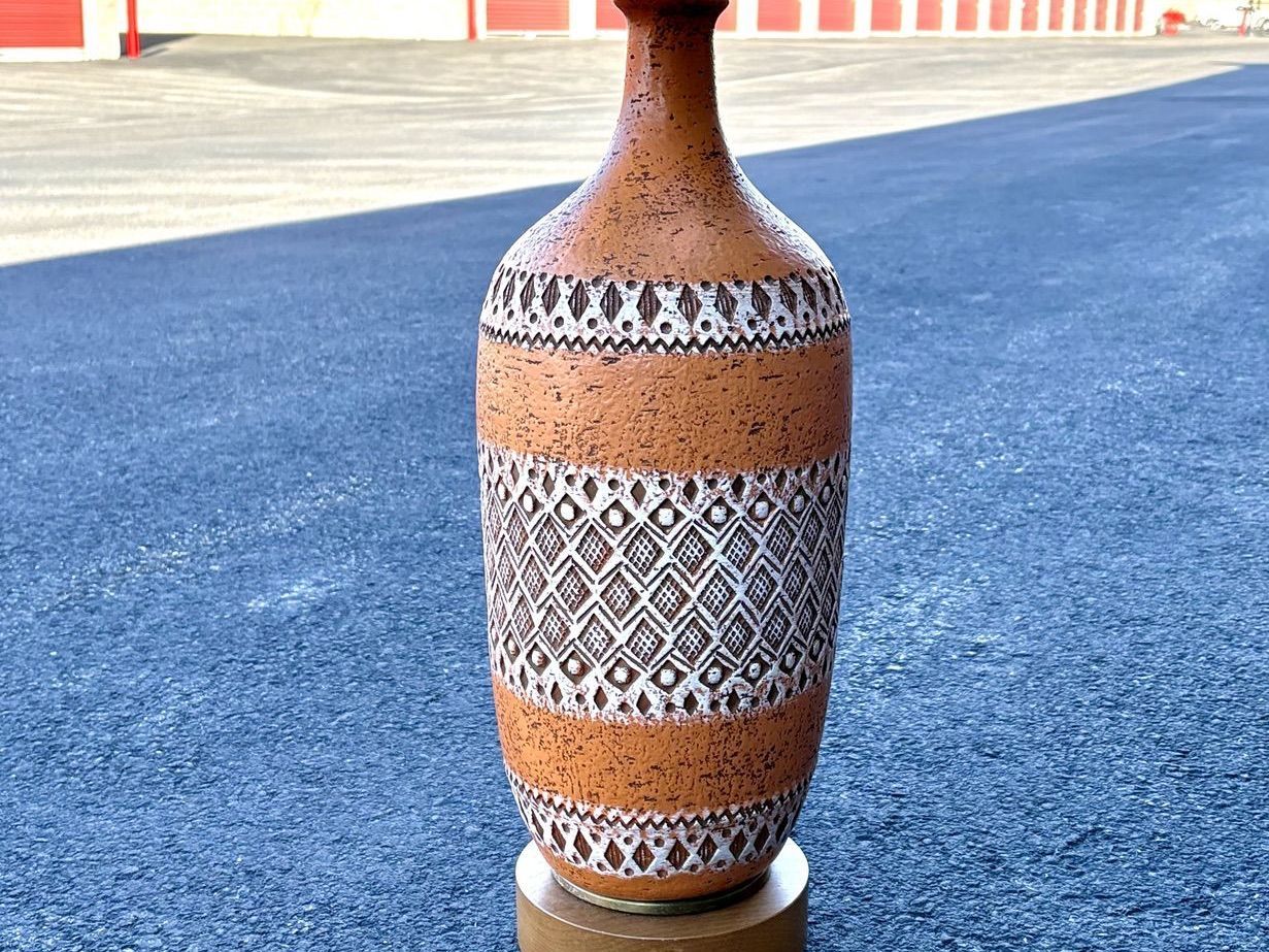 Main image 2