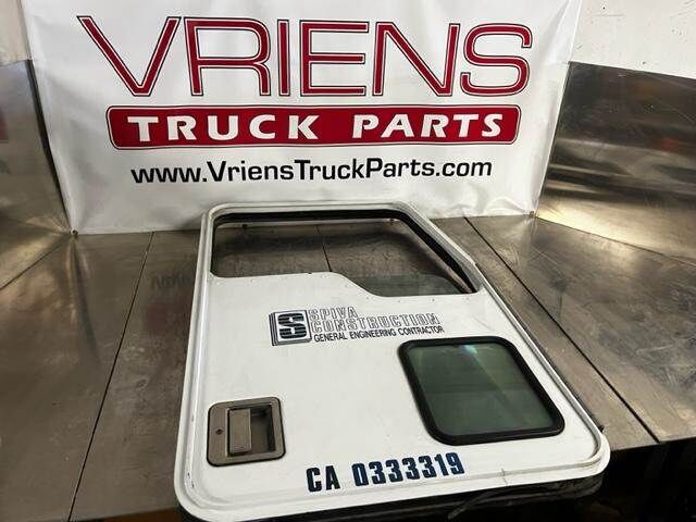 Kenworth T600 Front Door Assembly