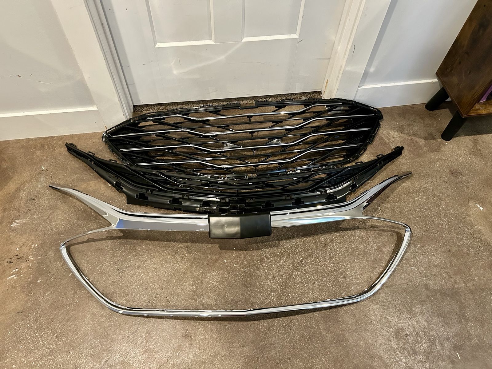 Chevy Malibu 2019 2023 Front Grille Set Black Chrome