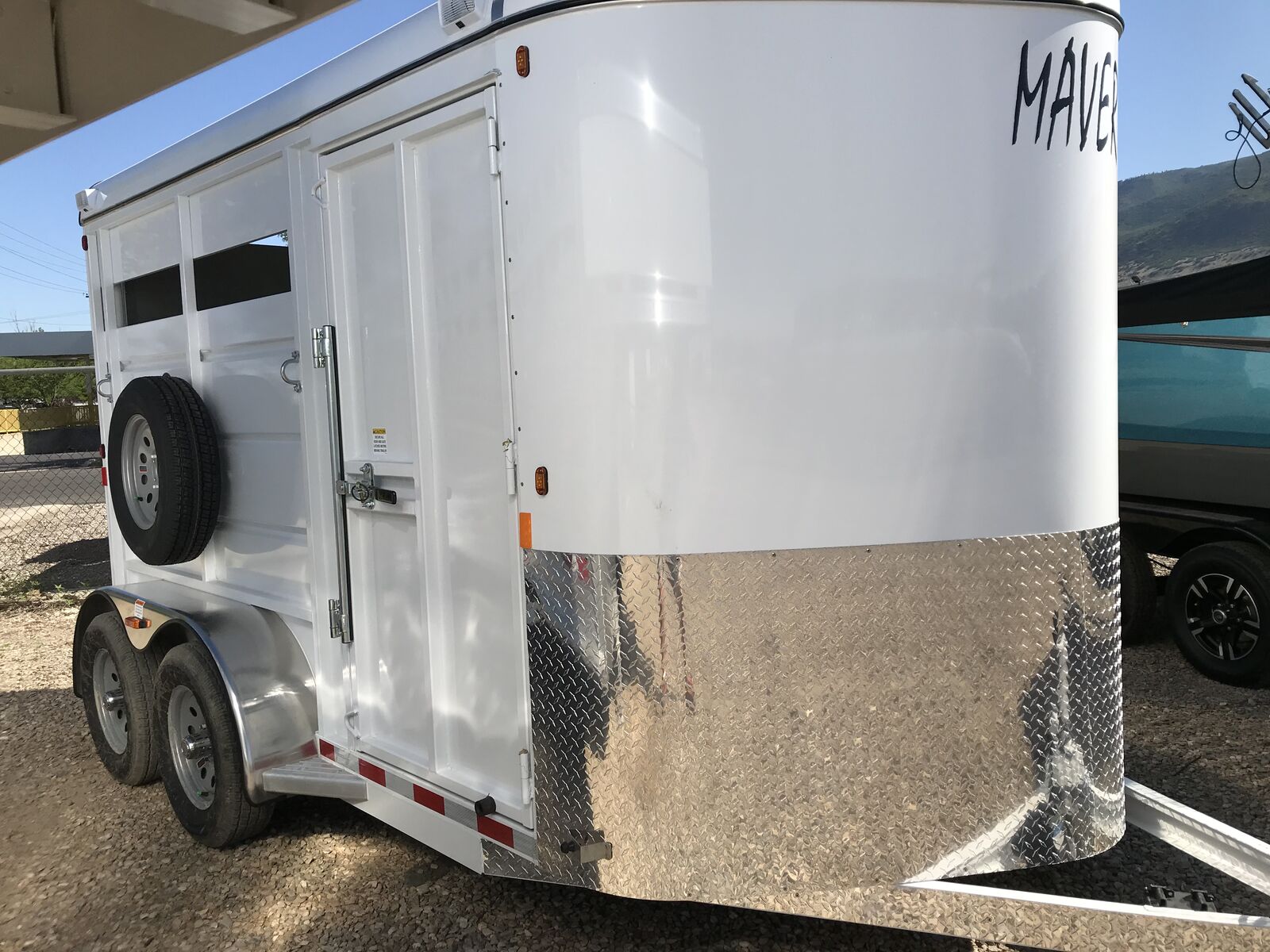 2026 Maverick 2H 13' High Side