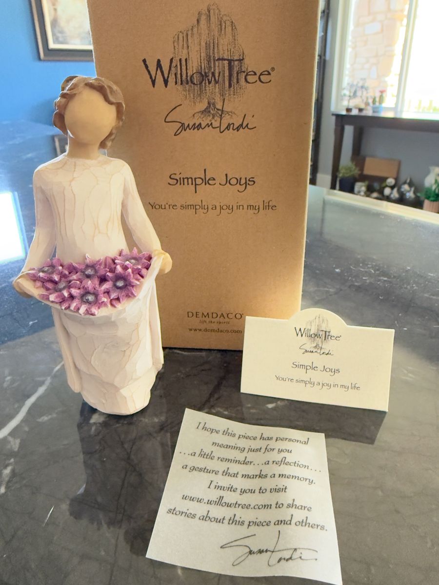 WillowTree Simple Joys Figurine