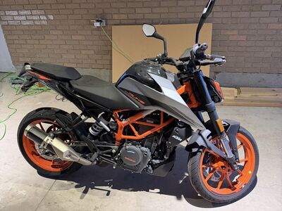 2022 KTM Duke 390