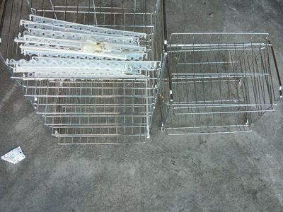 Wire can rotation rack