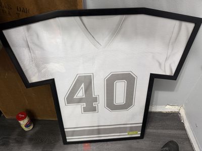 Jersey display frame