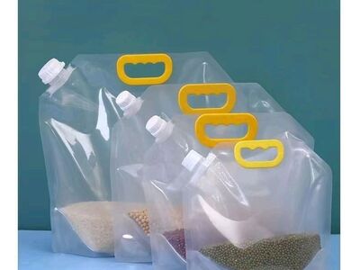 Hundreds of Heavy-duty Pet Food/Grains Storage Bags (price is for 50)