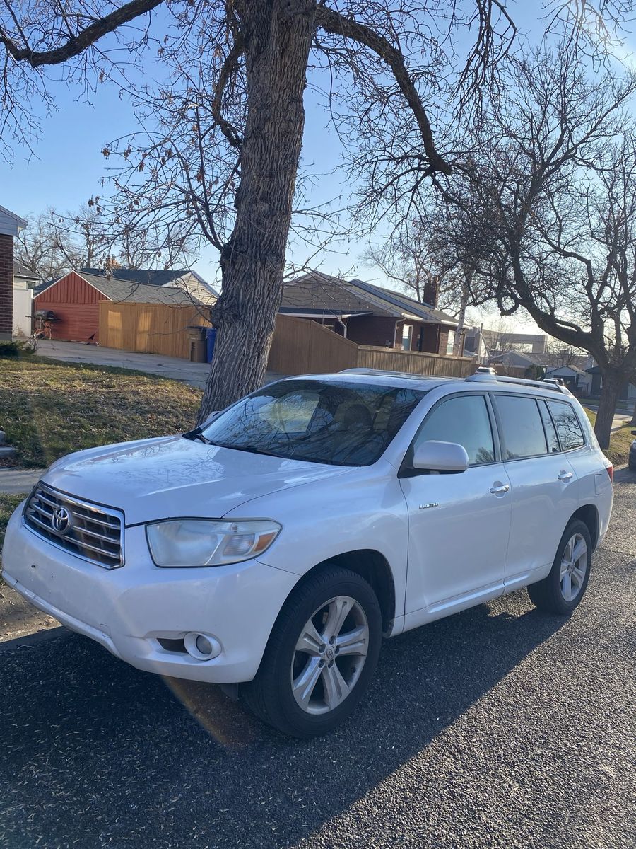 2010 TOYOTA HIGHLANDER Limited