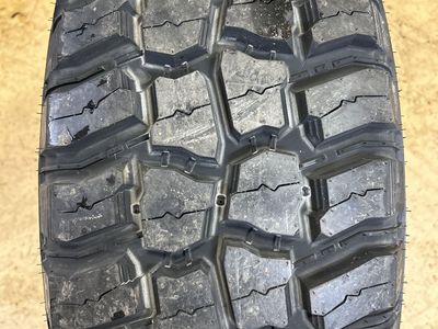 4 MUDDER TUCKER HANGOVER BSW LT 305 70 16 124/121Q MUD TERRAIN TIRE MDT2456