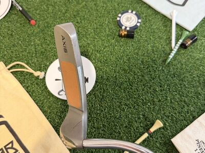 Axis1 Eagle Right Hand Putter 34” Good Condition