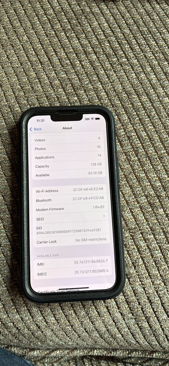 iPhone 16e