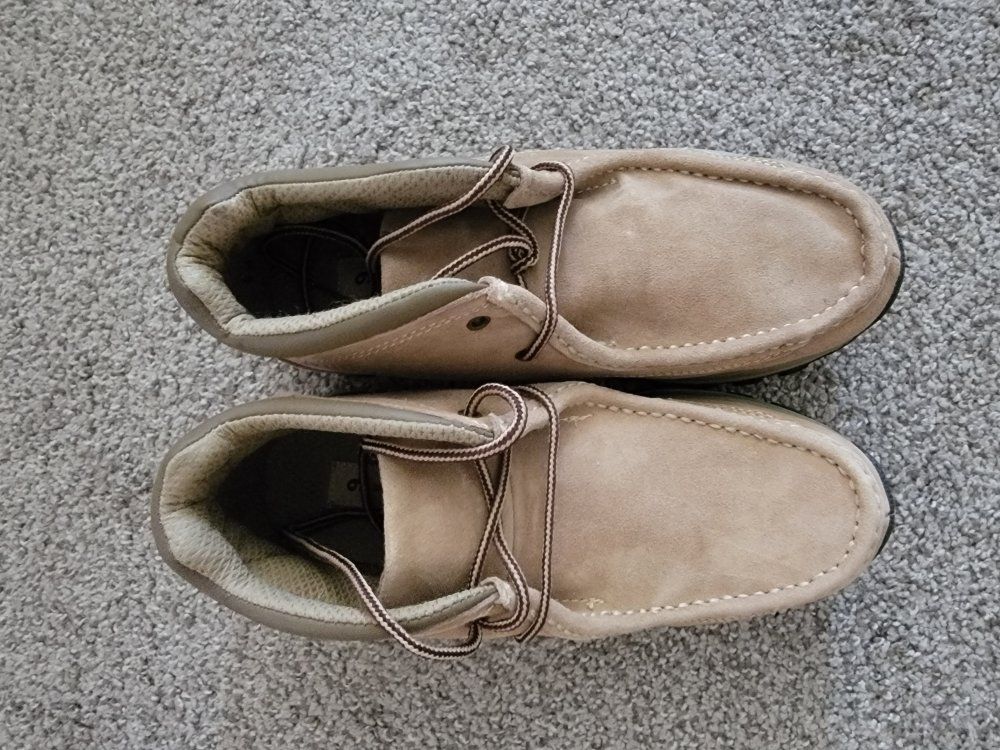 Men's Tan Suede Moccasin Style Shoes - Size 9