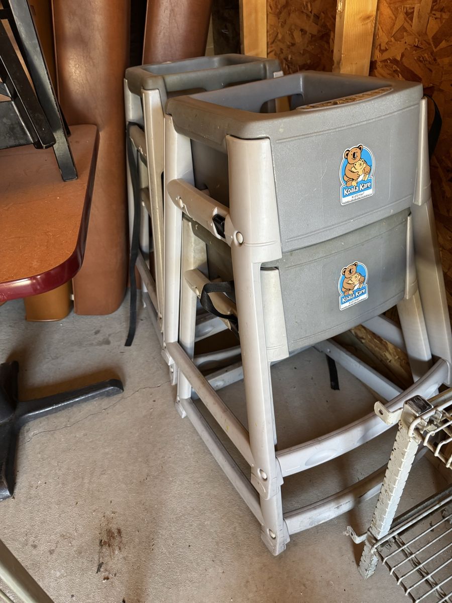 Koala Kare KB977-01 High Chair