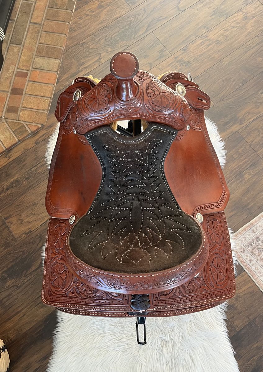 Main image 6