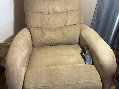 Lazy Boy Power Recliner