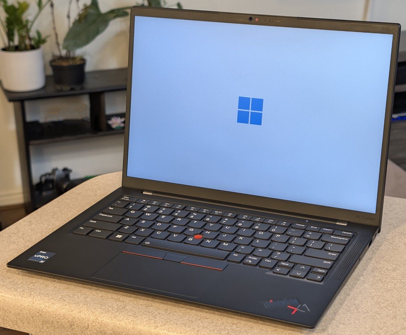 Lenovo ThinkPad X1 Carbon Gen 10