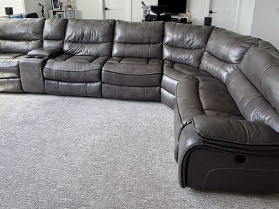 Large Power Reclining Sectional + Matching Recliner (USB, Console)