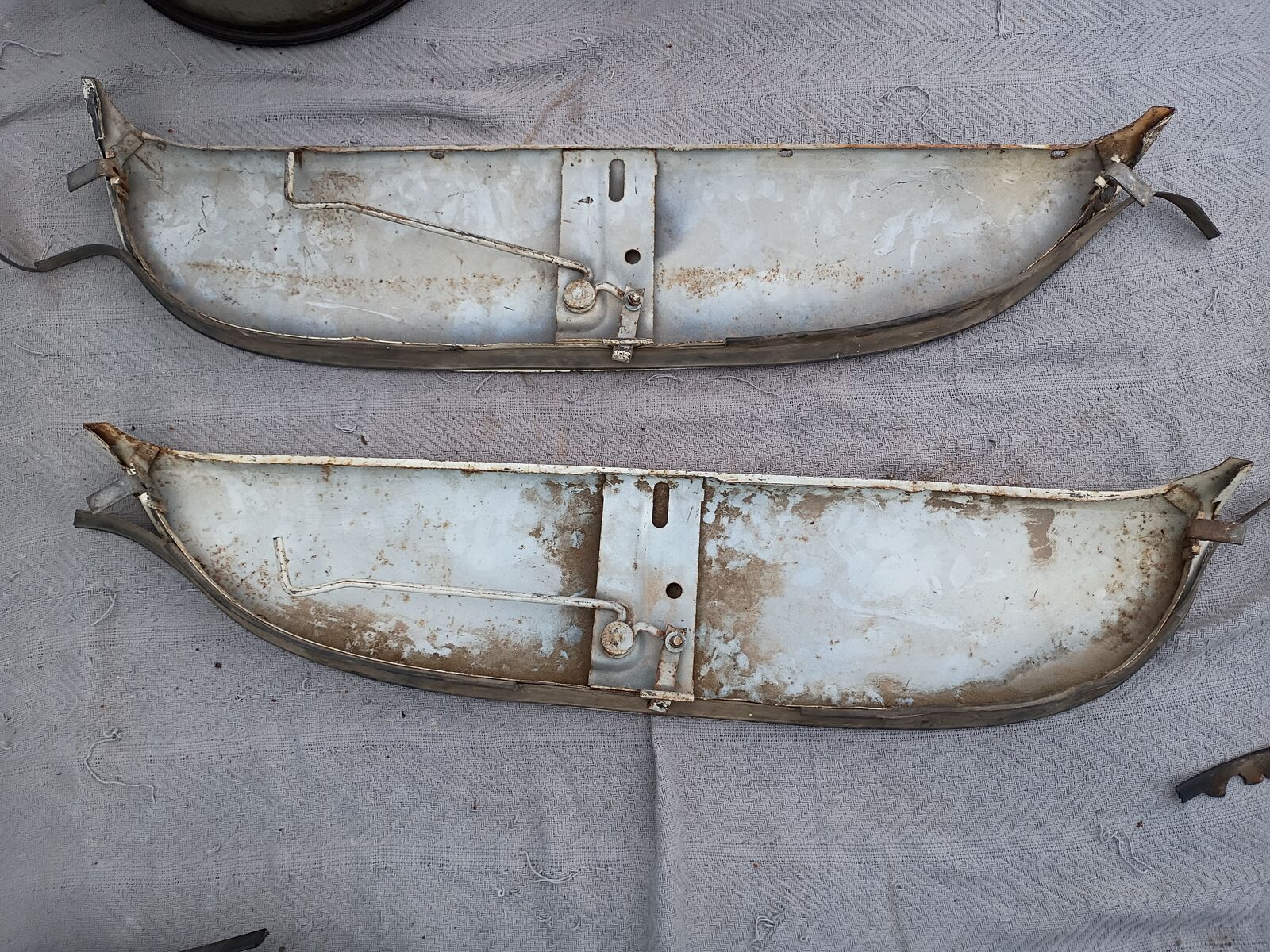 1930s Cadillac Fenders Set x2