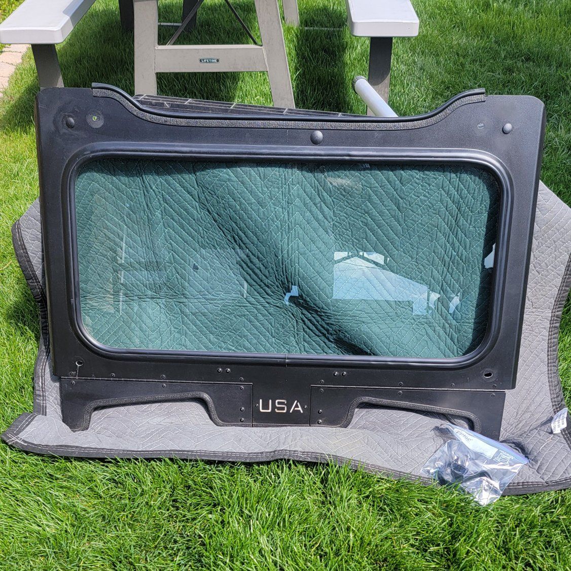 USA Polaris Glass Windshield