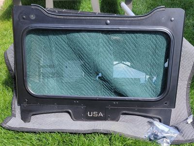 USA Polaris Glass Windshield