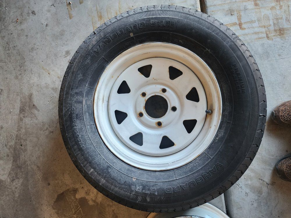trailer tire and rims