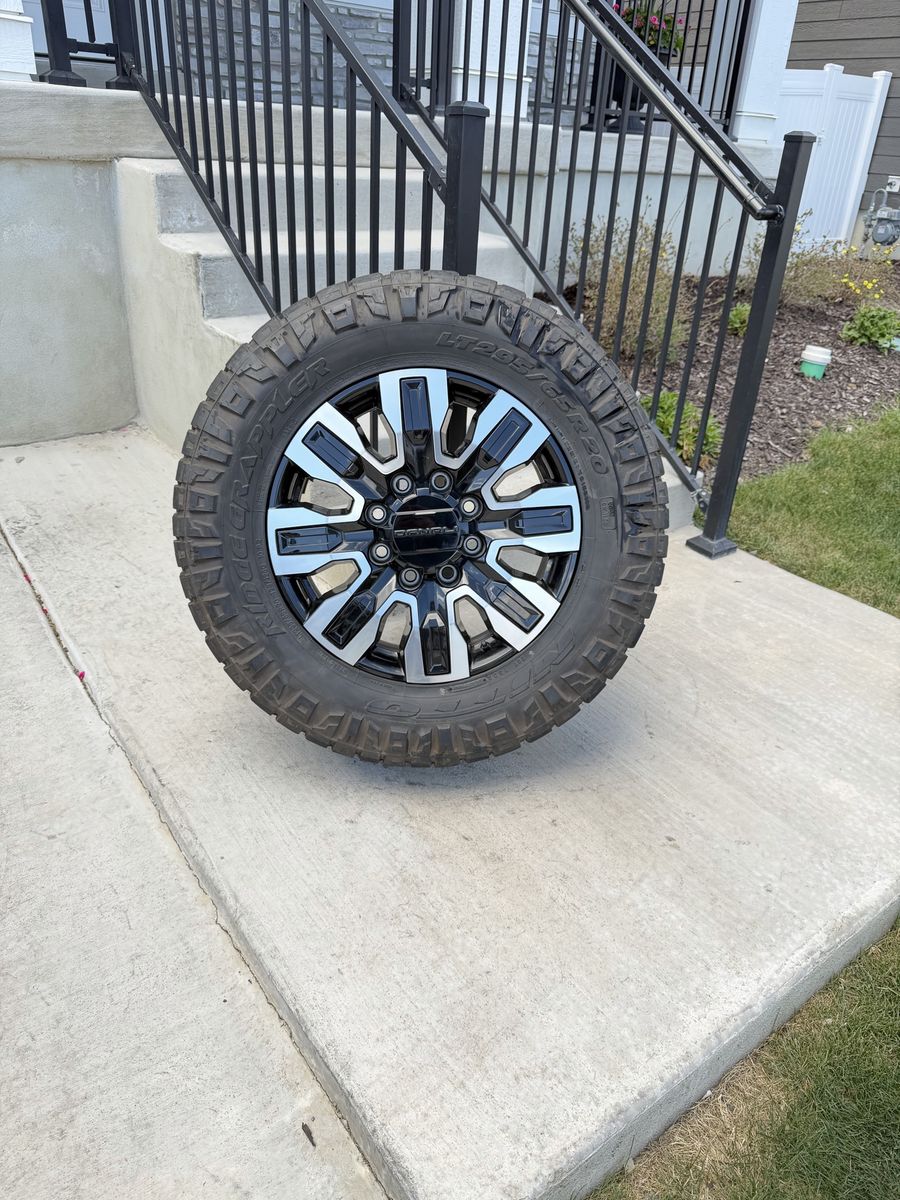 Gmc Sierra 3500 Denali Rims and Tires 295/65R20