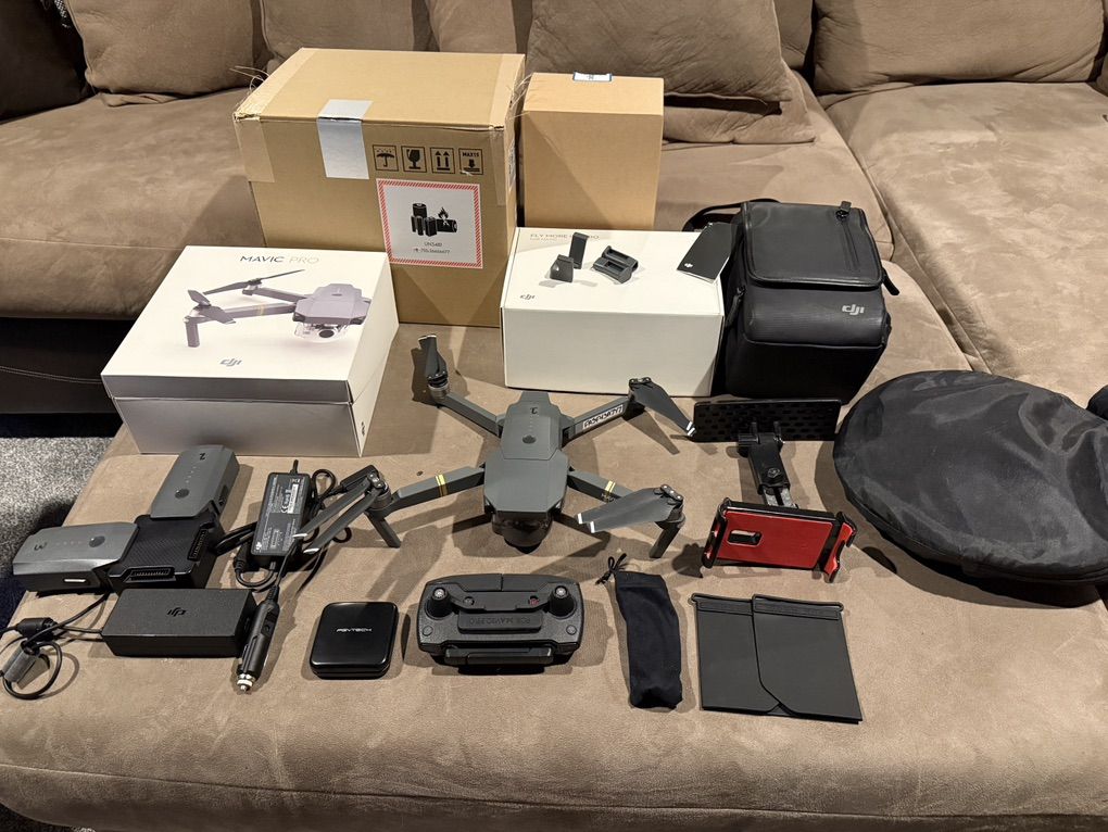 Mavic Pro Fly More Bundle + Accessories