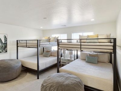 Queen over Queen Bunk Beds