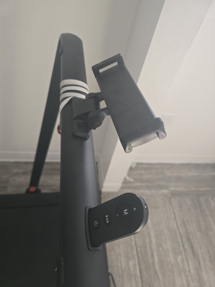 Main image 3