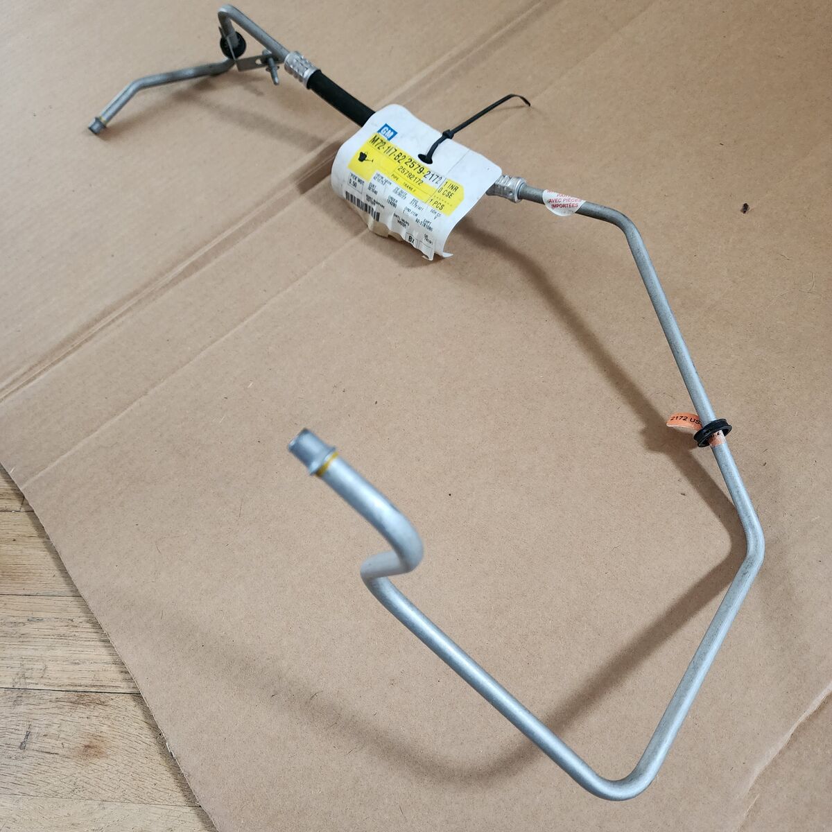 OEM GM 25792172 Transmission Oil Cooler Tube Suburban 2500 2007 2008-2012 2013