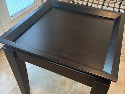 Black Decorative Table (coffee/display/chess)