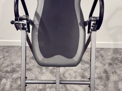 Innova Inversion Table