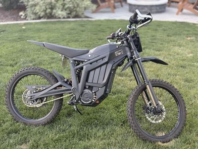 STREET LEGAL Talaria Sting R MX4 Electric Dirt Bike - Excellent Condition