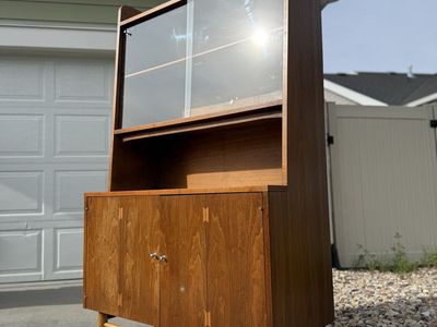 Lane Acclaim Hutch