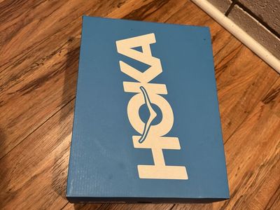 HOKA Clifton 10 Women's Running Shoes Size 9.5B Box Included