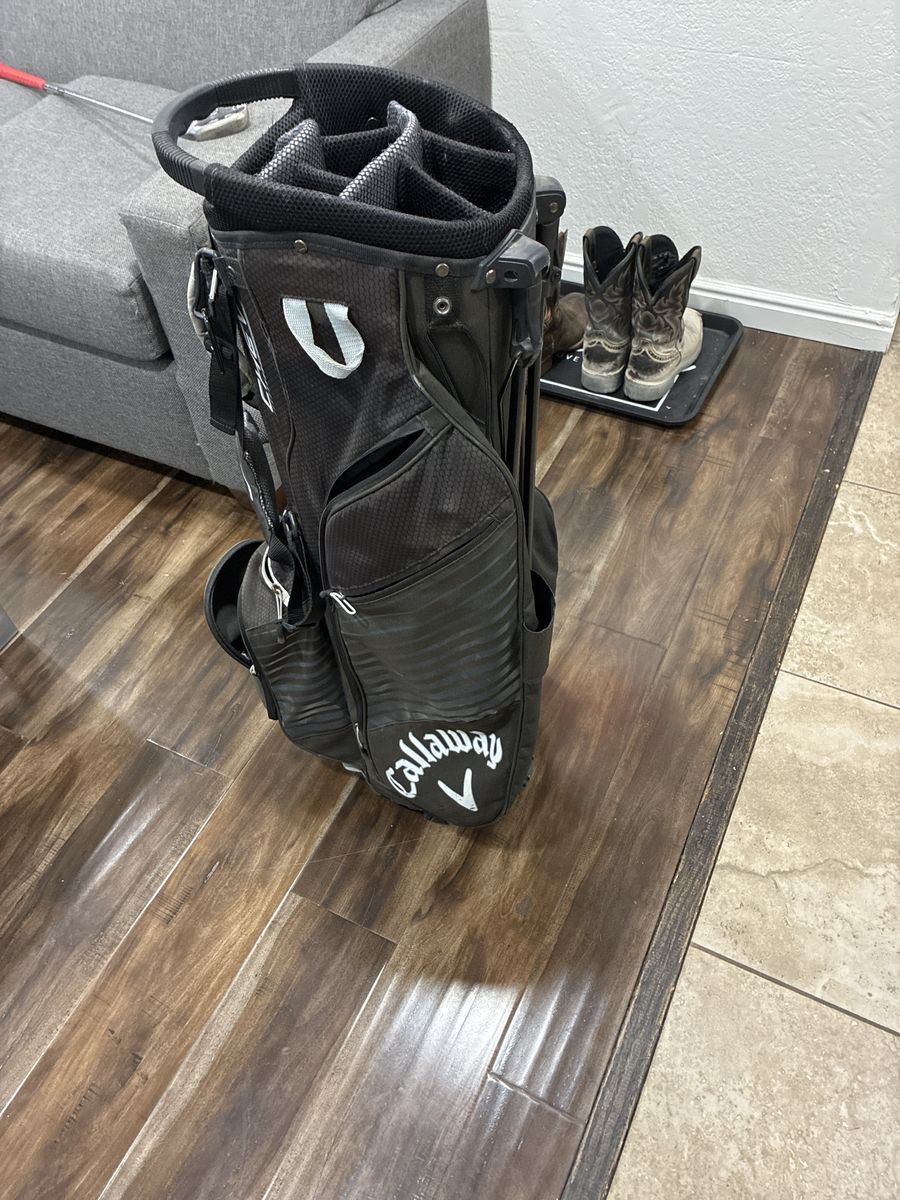 Callaway Chev Golf Cart Bag, Black/White, 7 Way Divider, Excellent Condition