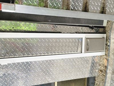 dog door excellent condition