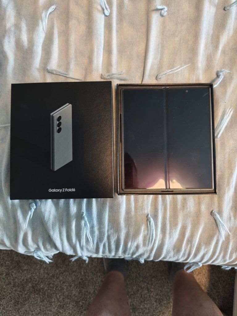 Samsung Galaxy Z Fold6 512GB AT&T Locked - Excellent Condition - Original Box & Cable