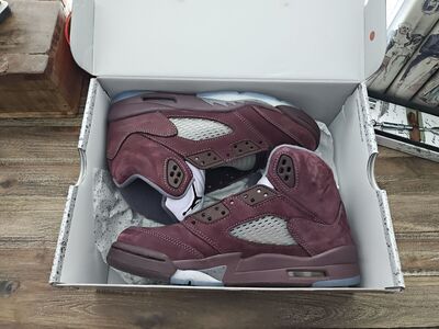 Air Jordan 5 Retro SE "Burgundy" - 6.5 Y