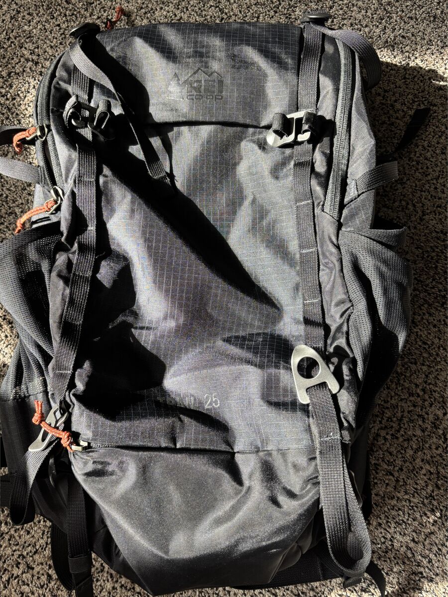 REI Trail 25 Women’s Pack