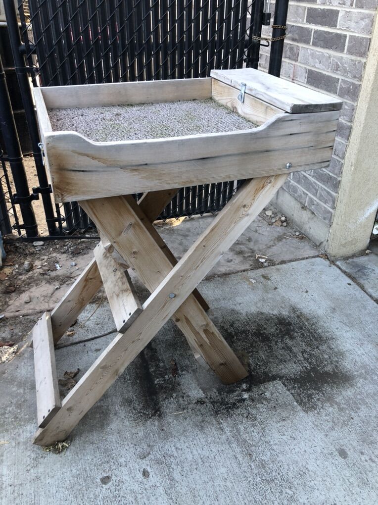 Rabbit Grooming/Evaluation Table/Stand