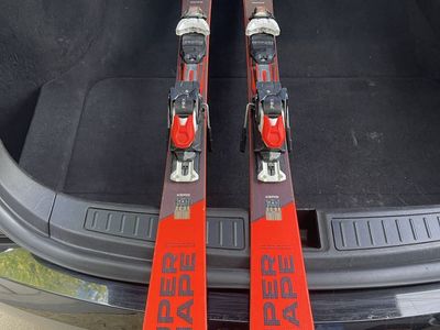 HEAD SuperShape Skis with PRX 12 Bindings - 163CM